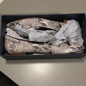 Cole haan Alice detail skimmer size 10 snke print